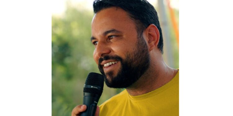 Recuo em Alfenas: prefeito suspende demissões na Secretaria de Educação