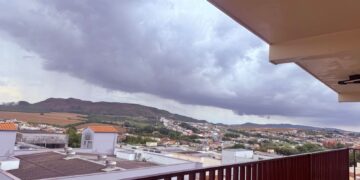 |VÍDEO| Forte chuva de granizo atinge Carmo do Rio Claro e região nesta sexta-feira