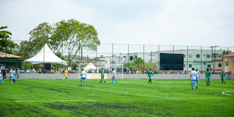 Adolescente morre após sofrer mal súbito durante partida de futebol com amigos