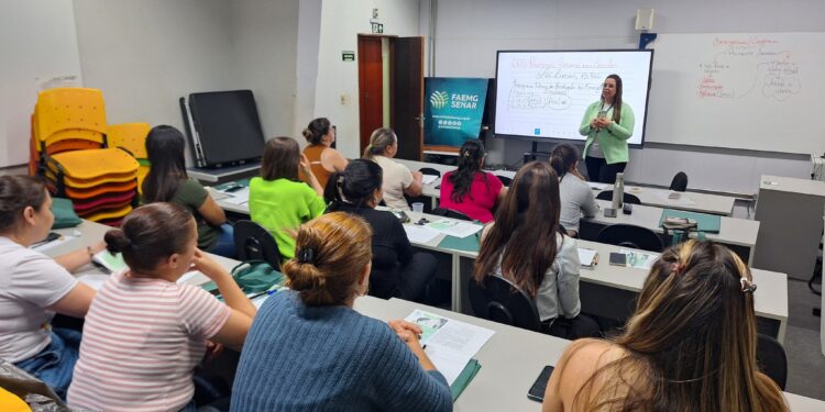 Professoras da Educação Especial participam de curso de Primeiros Socorros em parceria com o SENAR e Prefeitura de Carmo