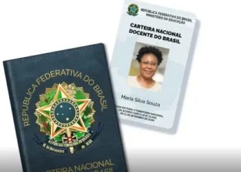 Atenção, professor(a)! Saiba como solicitar a Carteira Nacional Docente do Brasil
