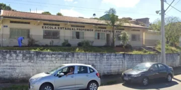 Mãe de aluna agredida e que teve 30% do cabelo arrancado acusa escola estadual de Poços de omissão