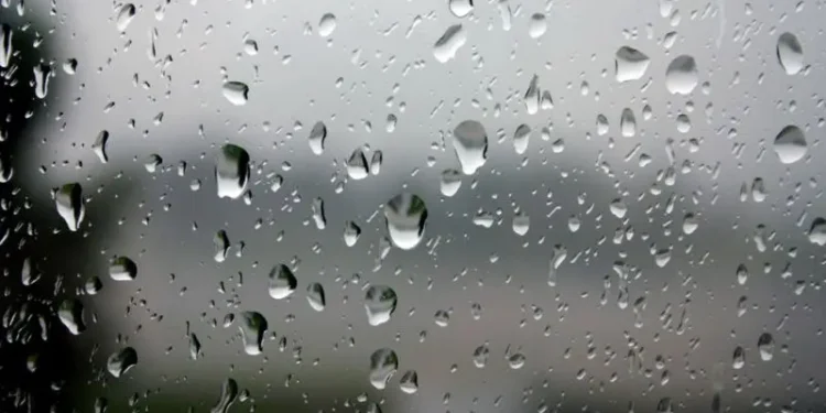Inmet emite alerta de chuva intensa e ventos fortes para quase 200 cidades de Minas Gerais