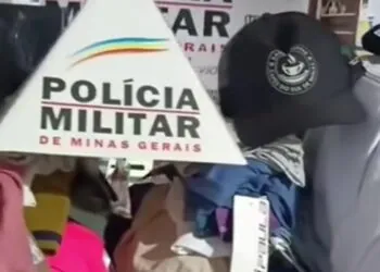 VÍDEO | Polícia Militar prende dois suspeitos por furto e tráfico de drogas; produtos e entorpecentes são apreendidos durante operação.