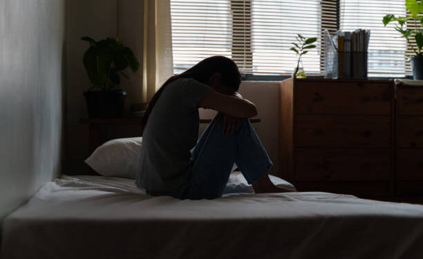 ABANDONADA DEPOIS DO AMOR – Homem foge de MOTEL sem pagar conta e deixa companheira para trás