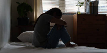 ABANDONADA DEPOIS DO AMOR – Homem foge de MOTEL sem pagar conta e deixa companheira para trás