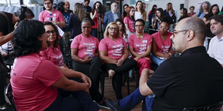 Minas Gerais passa a oferecer teste genético gratuito para detecção de câncer de mama e de ovário pelo SUS
