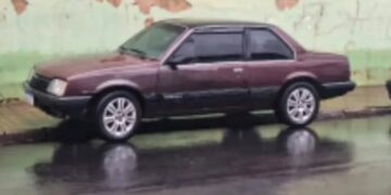 Carro é furtado durante a madrugada em Alfenas