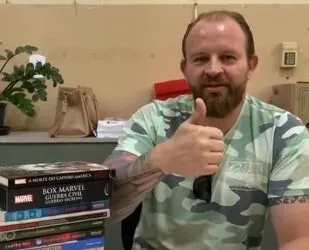 VÍDEO | Diretor do Colégio Monsenhor Mário agradece doação de livros feita por funcionária do Grupo Onda