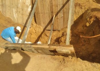 Trabalhador morre soterrado em obra de rede de esgoto em Minas Gerais