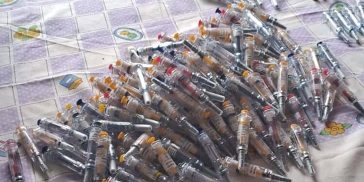 Operação contra falsificação de medicamentos cumpre mandados de prisão em Campo do Meio e mais cidades