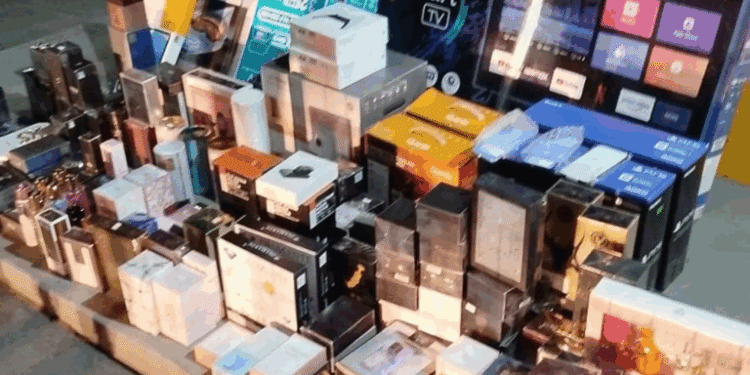 Polícia Militar Rodoviária apreende R$ 40 mil em mercadorias vindas do Paraguai na MG-050