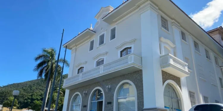 URGENTE: Pintor morre na Santa Casa de Poços com suspeita de intoxicação por metanol