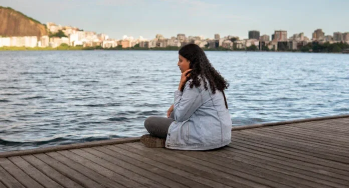 ALERTA – 100 pessoas morrem a cada hora por causa de SOLIDÃO segundo a OMS