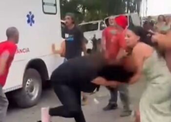 |VÍDEO| Briga generalizada e confusão marcam inauguração de ponte metálica no Sul de Minas