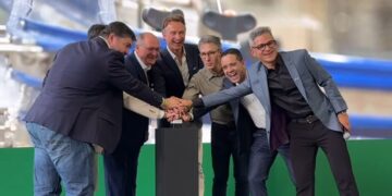 VÍDEO| Tour pela nova HEINEKEN; executivos do grupo destacam o incentivo da Prefeitura de Passos e comemoram Inauguração