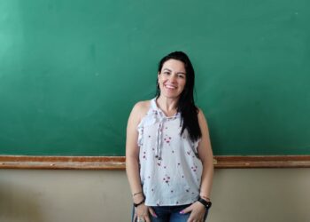 VÍDEO: Professora de Carmo do Rio Claro prevê tema da redação do ENEM 2025 e vira destaque