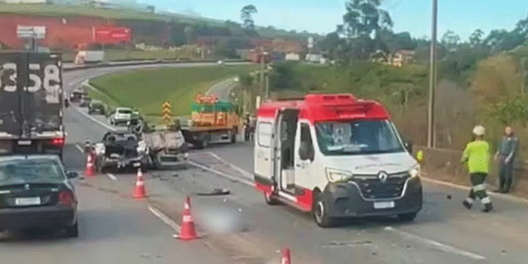 Grave acidente entre cinco veículos na BR-381 provoca duas mortes e deixa uma pessoa ferida