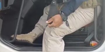 VÍDEO | PRF apreende pistola e prende motorista por porte ilegal de arma na Fernão Dias