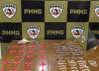 VÍDEO | Polícia Militar de Carmo apreende drogas e detém suspeitos durante operação no bairro Coração Eucarístico