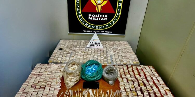 Polícia Militar desmantela ponto de armazenamento de drogas e prende dois suspeitos