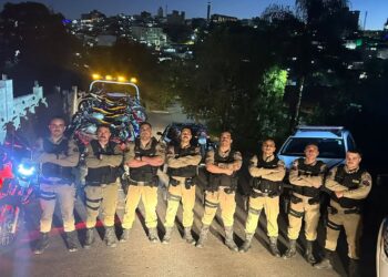 PM apreende 16 veículos e aplica 35 multas em operação de trânsito