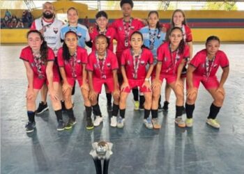 Futsal Feminino de Passos brilha no Mineiro Sub-17 e segue em busca de mais um título