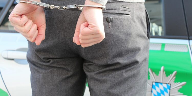 Foragido por homicídio na Bahia é preso pela PM em cidade da região