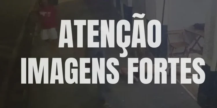 VÍDEO: Homem é vítima de homicídio em porta de bar