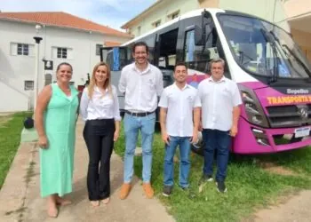 VÍDEO| Prefeitura de Carmo anuncia mais um ônibus 0km para transporte da saúde