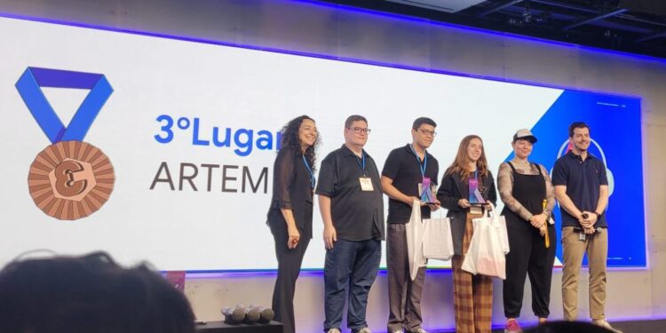 Carmelitanos conquistam prêmio em maratona inovação do Google