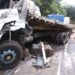 ACIDENTE – Carreta perde o controle e atinge carros em rodovia