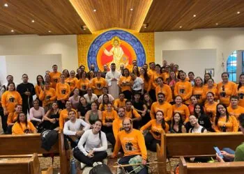 Fiéis de Carmo do Rio Claro participam de peregrinação até Cássia