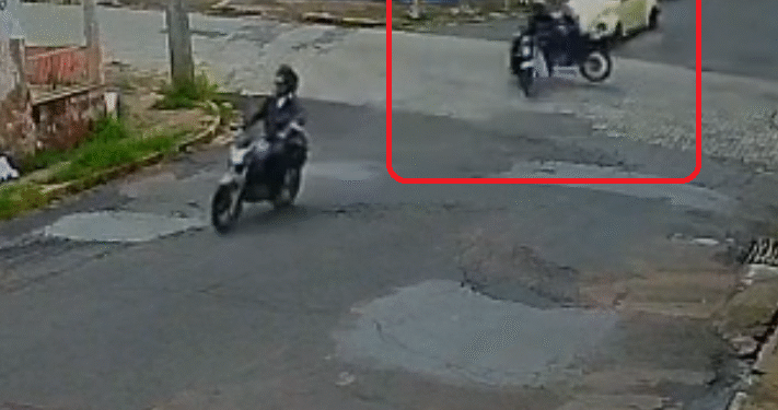 VÍDEO: Colisão entre motocicletas em Passos deixa vítima ferida