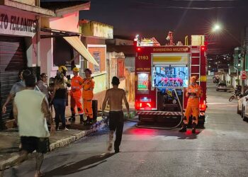 Homem é detido após incendiar casa da ex-companheira com filhos em Alfenas (MG)