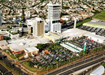 Comércio de Uberlândia acima da média 