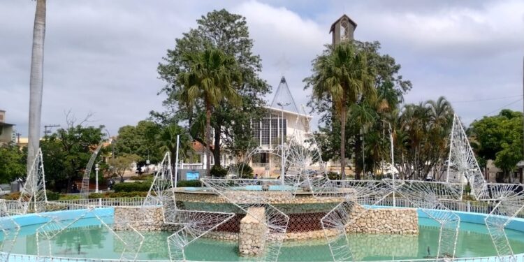 VÍDEO | Iluminação especial e surpresa inédita marcam abertura do Natal dos Sonhos neste domingo em Carmo