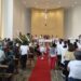 VÍDEO | Despedida emocionante ao Pároco Júlio César Agripino reúne centenas de fiéis em Carmo do Rio Claro