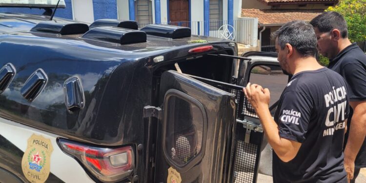 PCMG prende homem suspeito de ameaçar vítima durante investigação de estupro