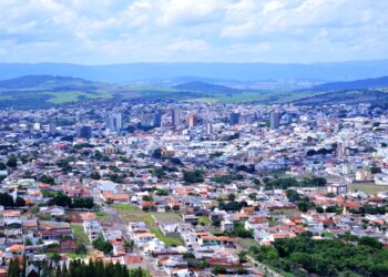 Prefeitura de Passos terá que indenizar em R$11MIL motoqueiro que caiu em buraco na rua