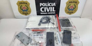 Polícia Civil vai até endereço em Machado e apreende celulares e notebook em investigação de perseguição pela internet