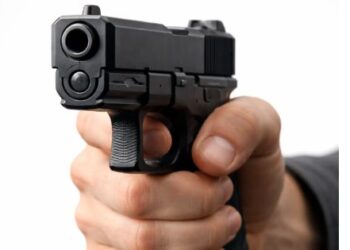 Bala perdida atinge criança durante virada do ano em Minas Gerais