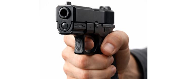 Bala perdida atinge criança durante virada do ano em Minas Gerais