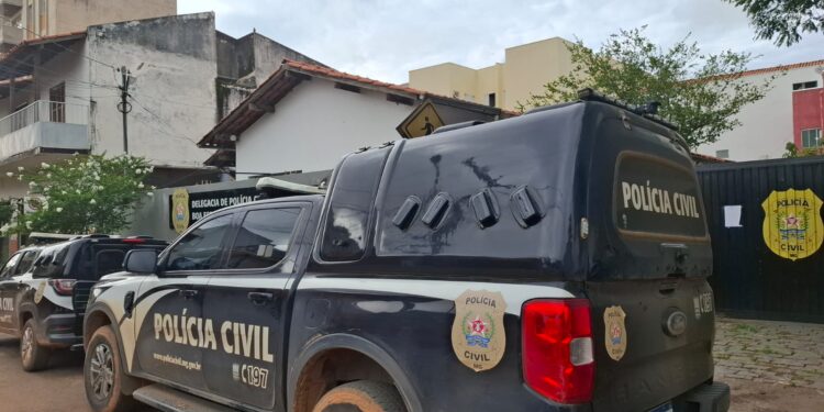 Operação da Polícia Civil apreende caminhão e prende suspeito em Ilicínea