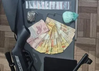 PM fecha ponto de tráfico e prende jovem em Campo do Meio