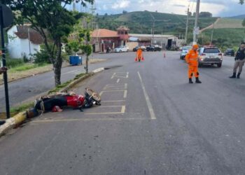 Homem de 33 anos fica gravemente ferido em acidente de trânsito