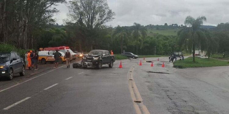 Tragédia na MGC-267: filho presencia MORTE da MÃE em acidente