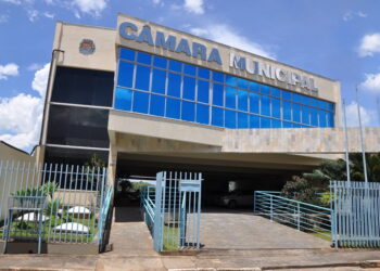 Câmara Municipal de Carmo aprova Projeto que beneficia comércio local no Carnaval