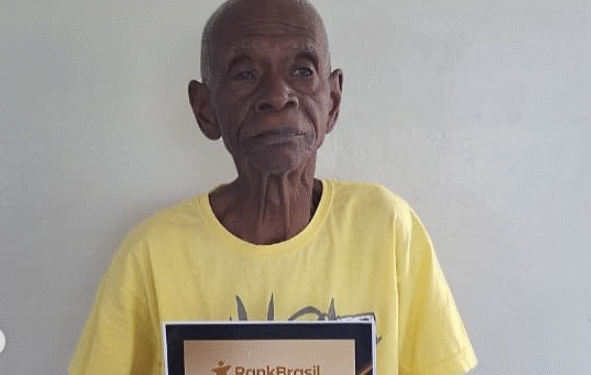 Homem mais VELHO do Brasil é de Minas Gerais; descubra sua idade
