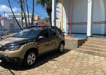 VÍDEO: PM prende suspeitos de tráfico e fraudes eletrônicas em Carmo do Rio Claro